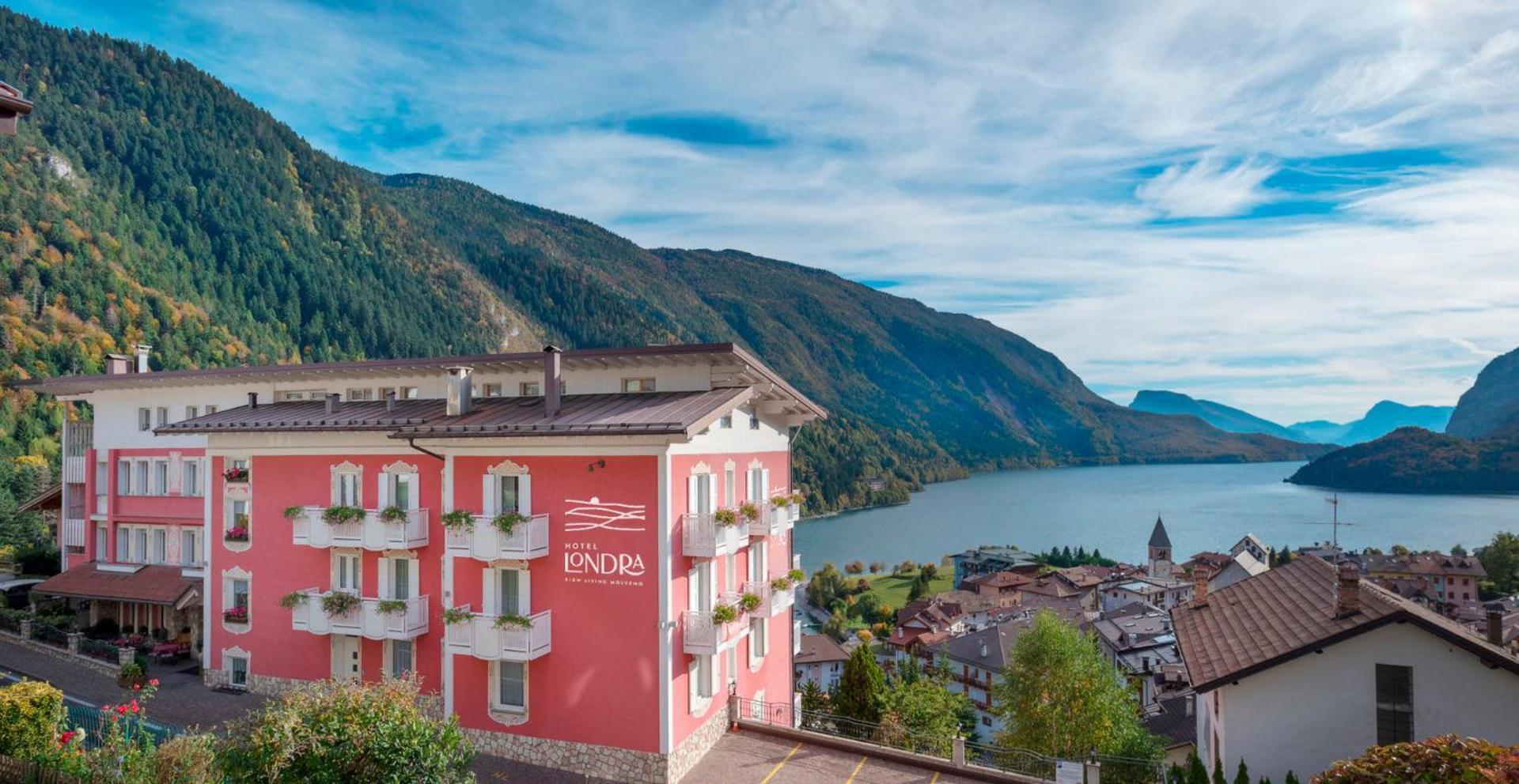 Hotel Londra Slow Living Molveno Bagian luar foto