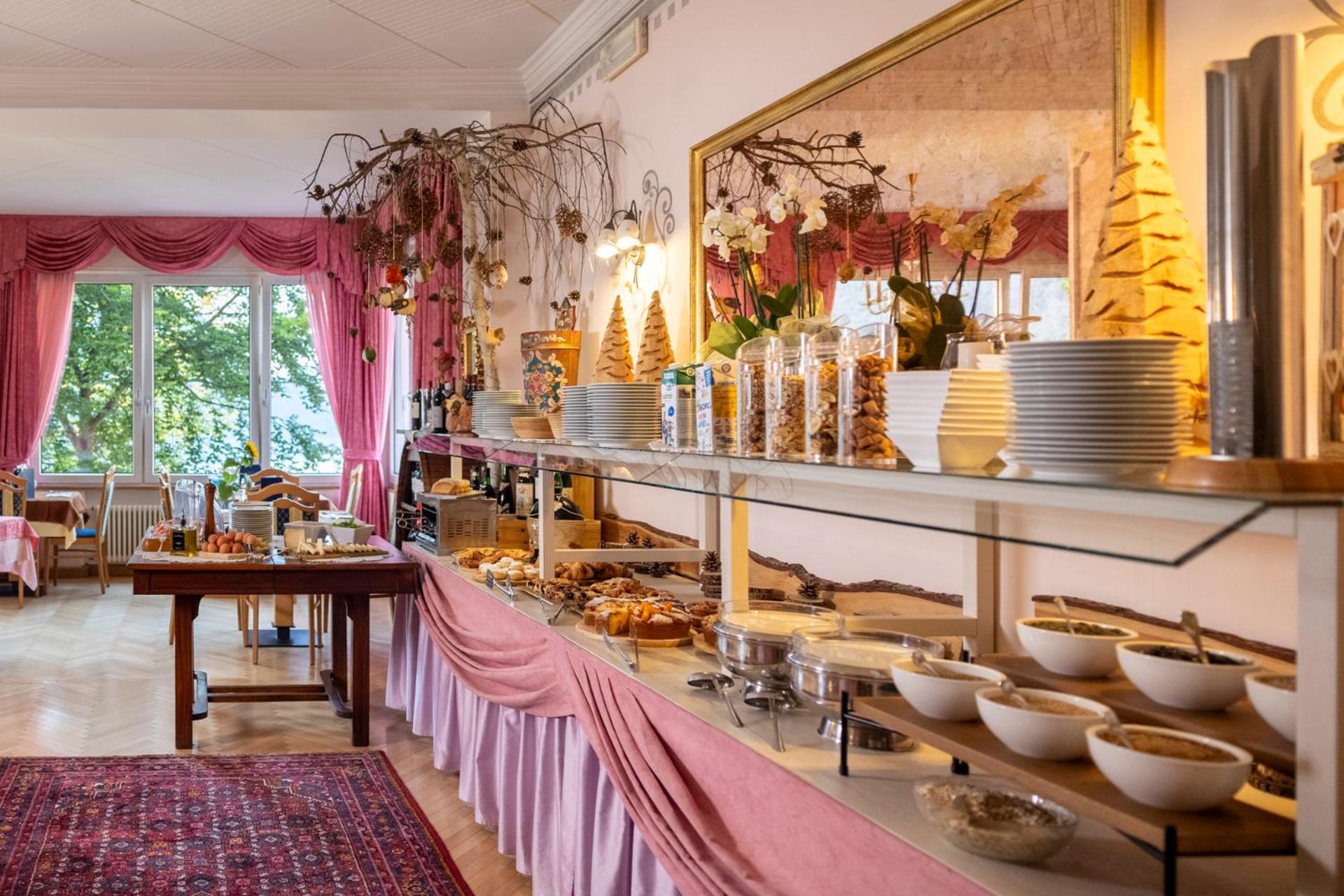 Hotel Londra Slow Living Molveno Bagian luar foto